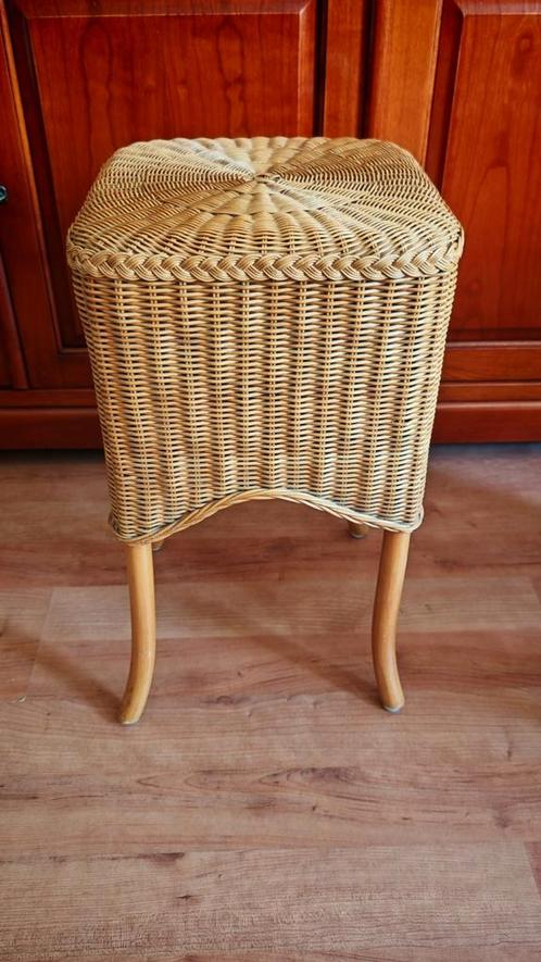 Rotan bamboe bijzettafel, Huis en Inrichting, Tafels | Bijzettafels, Zo goed als nieuw, Rond, 45 tot 60 cm, Minder dan 55 cm, Overige materialen