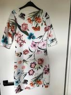K-design Bloemenjurk Maat S, Kleding | Dames, Jurken, Wit, Ophalen of Verzenden, Zo goed als nieuw, Knielengte