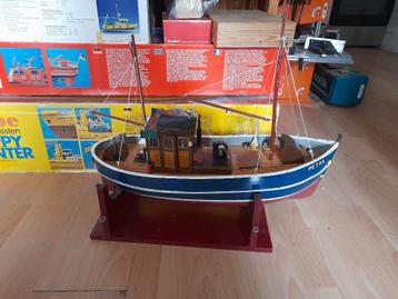 Tekoop mooie Rc kotter Petra . RTR beschikbaar voor biedingen