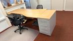 Bureau - large  - beuken - Helmond, Huis en Inrichting, Bureaus, Ophalen, Zo goed als nieuw, Bureau