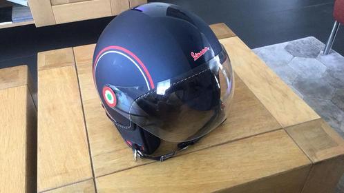 Bromfiets / scooter helm Vespa xl, Fietsen en Brommers, Brommerhelmen, Zo goed als nieuw, Extra large of groter, Ophalen of Verzenden