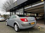 Renault Mégane Coupé-Cabriolet 2.0-16V Privilège Luxe, Auto's, Renault, Voorwielaandrijving, 1998 cc, 135 pk, Gebruikt