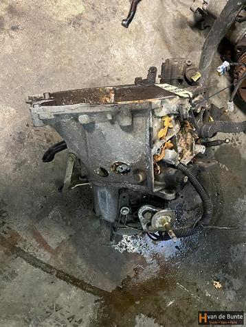 Versnellingsbak Peugeot partner 2.0 HDI code: 20DM50 beschikbaar voor biedingen