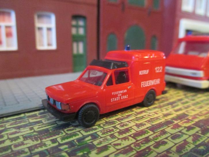 1983-1988 Fiat Fiorino Facelift Praliné Feuerwehr Stadt Graz, Hobby en Vrije tijd, Modelauto's | 1:87, Zo goed als nieuw, Rietze
