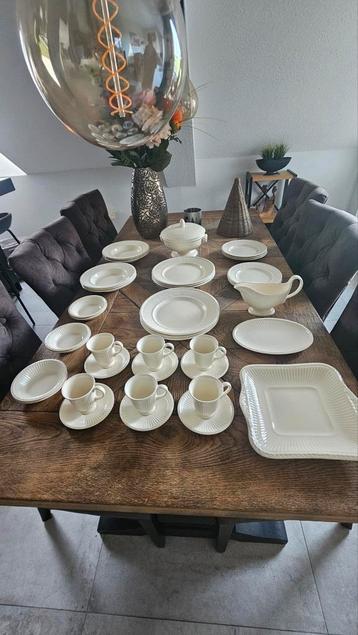 Wedgwood Edme 6 persoons servies diner en ontbijt servies beschikbaar voor biedingen
