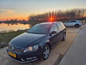 Volkswagen Passat 2.0 TDI 103KW Variant 2013 Grijs beschikbaar voor biedingen