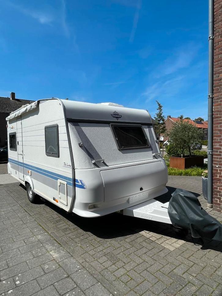 Hobby 460 UFE De Luxe Easy 2001 incl. Mover, Voortent/Luifel, Caravans en Kamperen, Caravans, Particulier, tot en met 4, 750 - 1000 kg