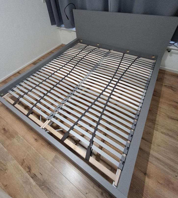 IKEA MALM bedframe hoog incl. LÖNSET lattenbodem, Huis en Inrichting, Slaapkamer | Bedden, Gebruikt, Tweepersoons, 180 cm, 200 cm