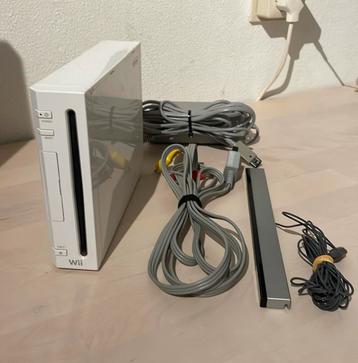 Wii console + spellen + controllers beschikbaar voor biedingen