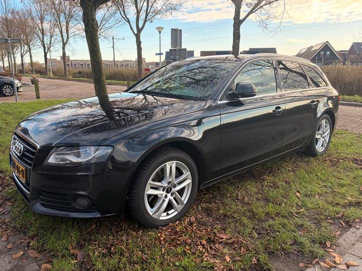 Audi A4 3.0 TDI Avant Quattro Youngtimer, Auto's, Audi, Particulier, A4, 4x4, ABS, Bochtverlichting, Boordcomputer, Centrale vergrendeling