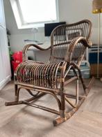 Rotan schommelstoel | zo goed als nieuw, Huis en Inrichting, Ophalen of Verzenden, Zo goed als nieuw, Bruin, Eén