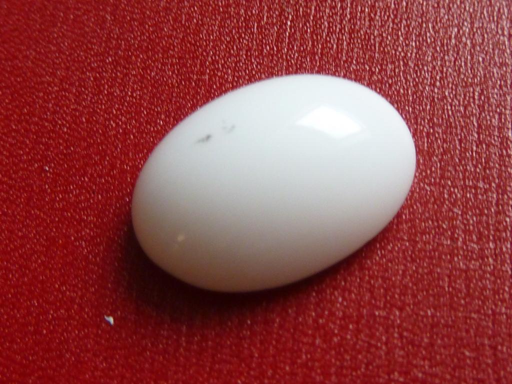 Witte opaal edelsteen, ovaal cabochon 15 x 10 mm, edelopaal, Verzenden, Zo goed als nieuw