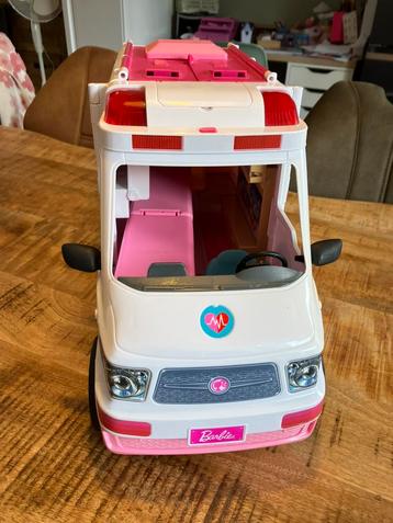 Barbie Ambulance beschikbaar voor biedingen