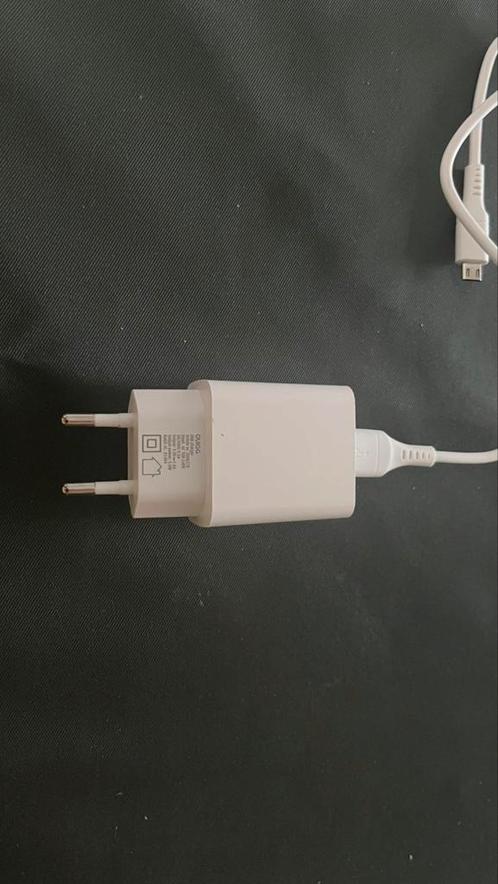 QuiGG - Usb charger, Telecommunicatie, Mobiele telefoons | Telefoon-opladers, Zo goed als nieuw, Ophalen of Verzenden