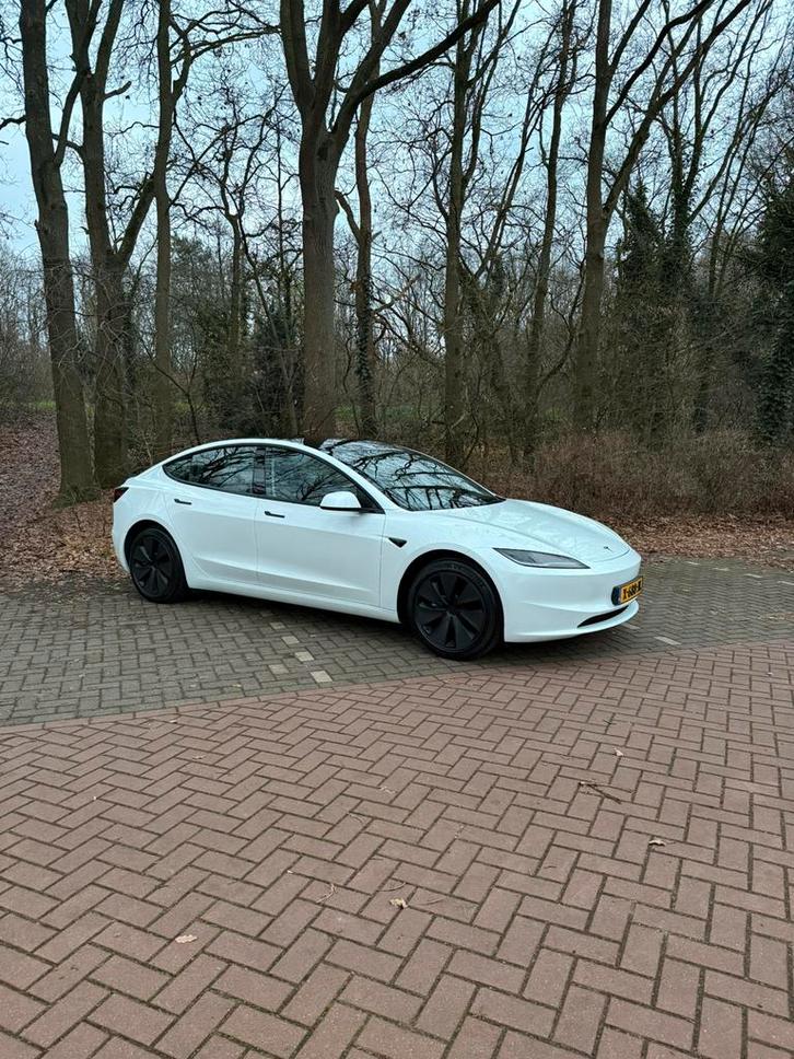 Tesla Model 3 november 2023 parelmoer wit - 1e eigenaar, Auto's, Tesla, Bedrijf, Te koop, Model 3, 360° camera, ABS, Achteruitrijcamera