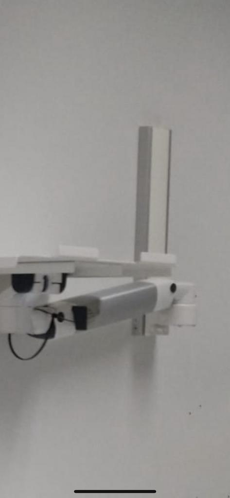 4x complete muurarmen voor laptops, Computers en Software, Laptop-opladers, Zo goed als nieuw, Ophalen