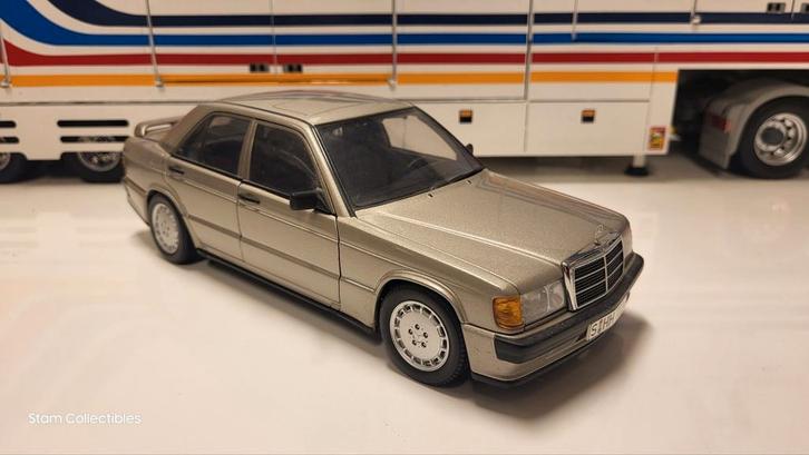 AUTOart Millenium Mercedes-Benz W201 190E 2.3 16v Rauchsilb., Hobby en Vrije tijd, Modelauto's | 1:18, Zo goed als nieuw, Auto