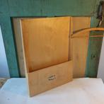 Lectuurbak Hooghoudt krantenbak hout toonbank bladenbak, Huis en Inrichting, Woonaccessoires | Krantenbakken en Lectuurbakken