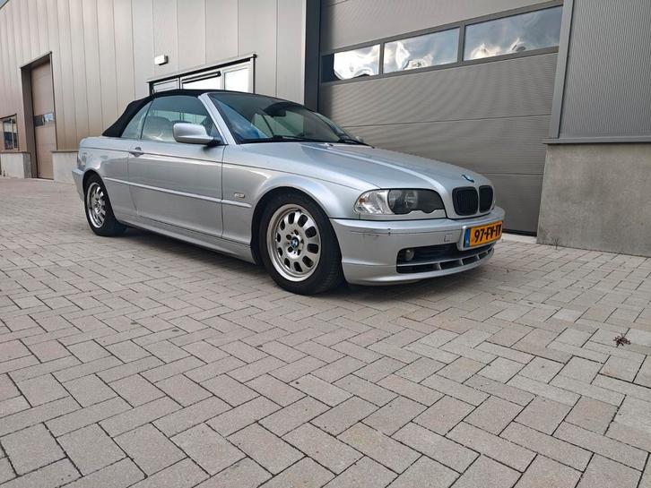 BMW 323ci | Nieuwe Koppeling | Stoelverwarming, Auto's, BMW, Particulier, 3-Serie, Benzine, Cabriolet, Handgeschakeld, Origineel Nederlands