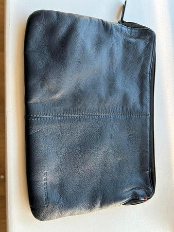 Decoded blauwe leren sleeve voor IPad Mini beschikbaar voor biedingen