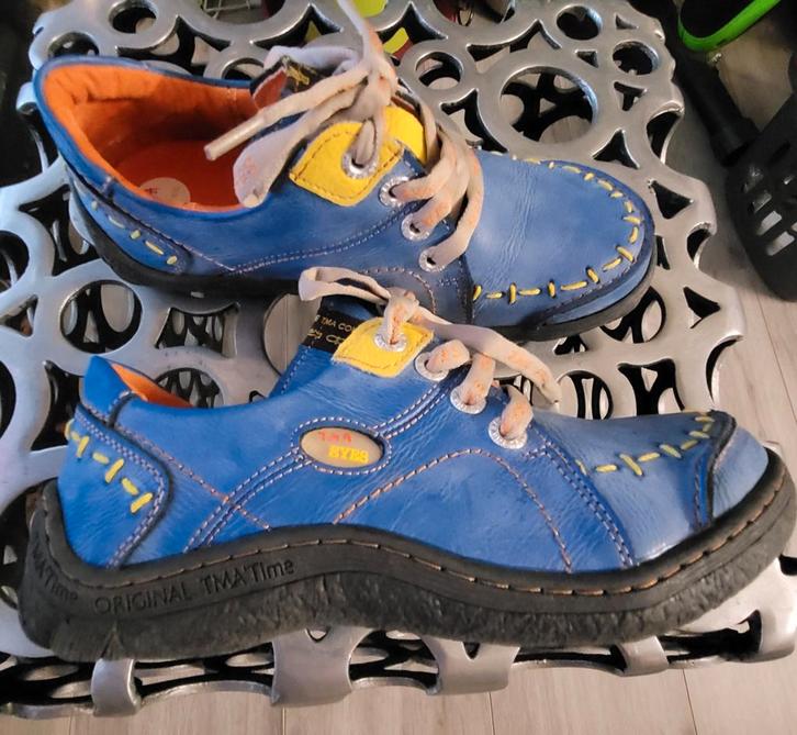 Mooie leren dames schoenen met handgestikt design ,echt leer, Kleding | Dames, Schoenen, Nieuw, Sneakers of Gympen, Blauw, Ophalen of Verzenden