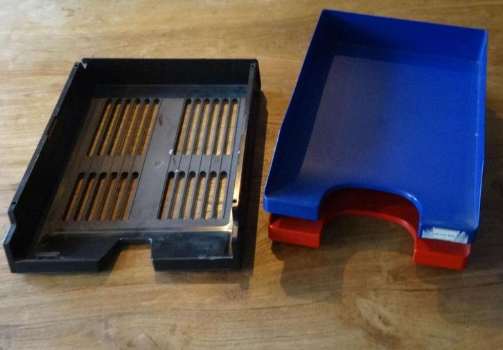 SET van 3 brievenbakjes LEITZ en ESSELTE (Setprijs!), Diversen, Bureau-accessoires, Ophalen of Verzenden