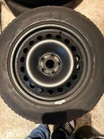 Winterbanden VW Tiguan, Auto-onderdelen, Banden en Velgen, Ophalen, 215 mm, 16 inch, Banden en Velgen