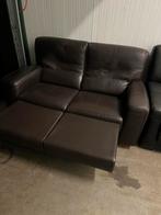 Leren 2-zits bank met voetensteun, Huis en Inrichting, Ophalen, Gebruikt, 150 tot 200 cm, Tweepersoons