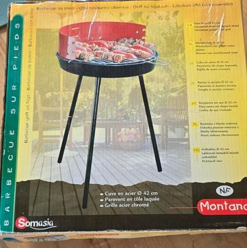 Bbq beschikbaar voor biedingen