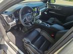 Volvo V60 2.0 B4 Plus Dark PANO/leer/AIRCO/cruise, Euro 6, 4 cilinders, 1969 cc, 1634 kg