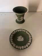 Wedgwood green jasperware trompet vaasje en schaaltje, Ophalen, Zo goed als nieuw, Bord of Schaal