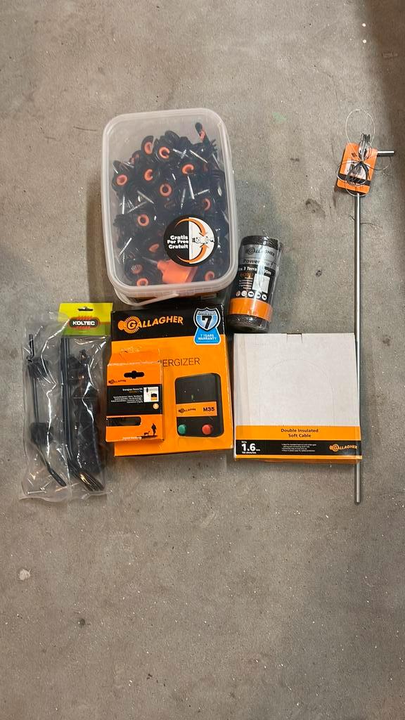 Gallagher schrikdraad - kabels, isolatoren, aardpen nieuw!), Dieren en Toebehoren, Stalling en Weidegang, Weidegang, Toebehoren