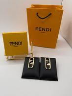 Fendi Oorbellen - Stijlvol en Elegant, Ophalen of Verzenden, Zo goed als nieuw