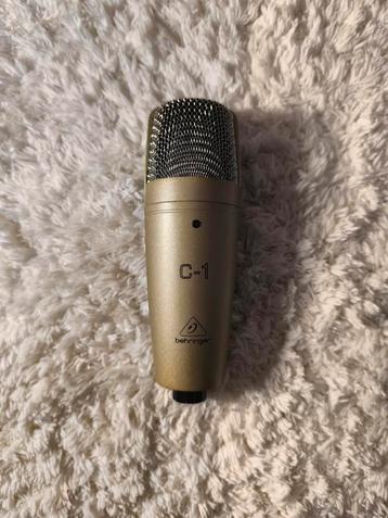 Behringer C-1 + Box beschikbaar voor biedingen