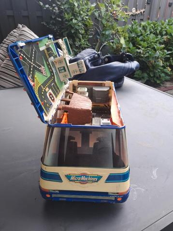 Micro Machines Superman City Speelset Bus beschikbaar voor biedingen