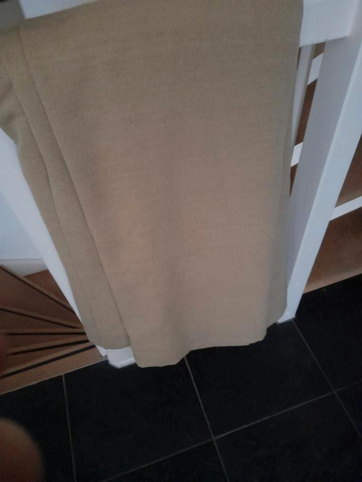 Olijfgroene overgordijnen met voering. Kwantum., Huis en Inrichting, Stoffering | Gordijnen en Lamellen, Zo goed als nieuw, 200 cm of meer