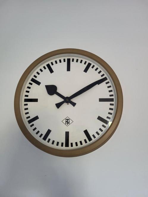 Retro T&N Stationsklok - 35cm, Huis en Inrichting, Woonaccessoires | Klokken, Gebruikt, Wandklok, Analoog, Ophalen of Verzenden
