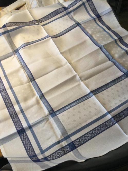 Tafelkleed /dekservet DMC blauw-wit, Hobby en Vrije tijd, Borduren en Borduurmachines, Nieuw, Onderdeel of Toebehoren, Ophalen of Verzenden