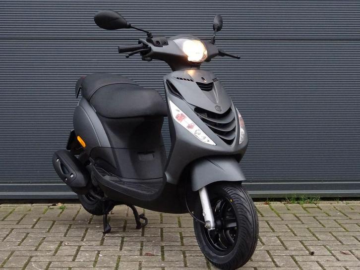 Piaggio Zip 50i 4T 25km 2020 orig 1e Eigenaar, Fietsen en Brommers, Scooters | Piaggio