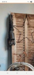 2 oude koeienbellen ter decoratie, Huis en Inrichting, Woonaccessoires | Overige, Ophalen of Verzenden, Gebruikt