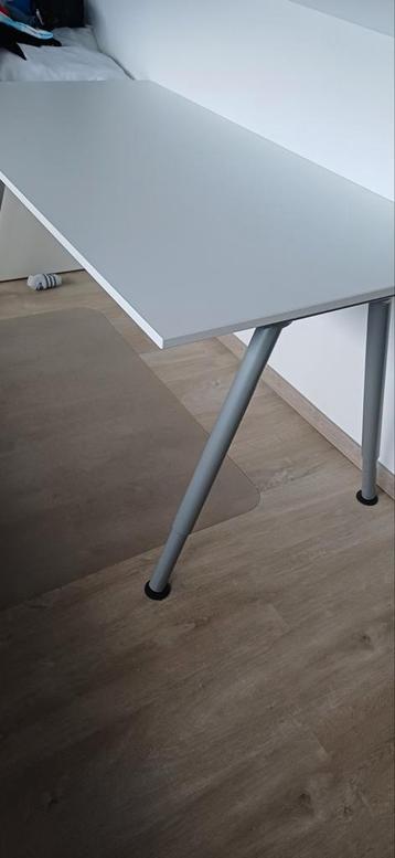 IKEA Galant Bureau -  Wit Bovenblad - afbeelding 1