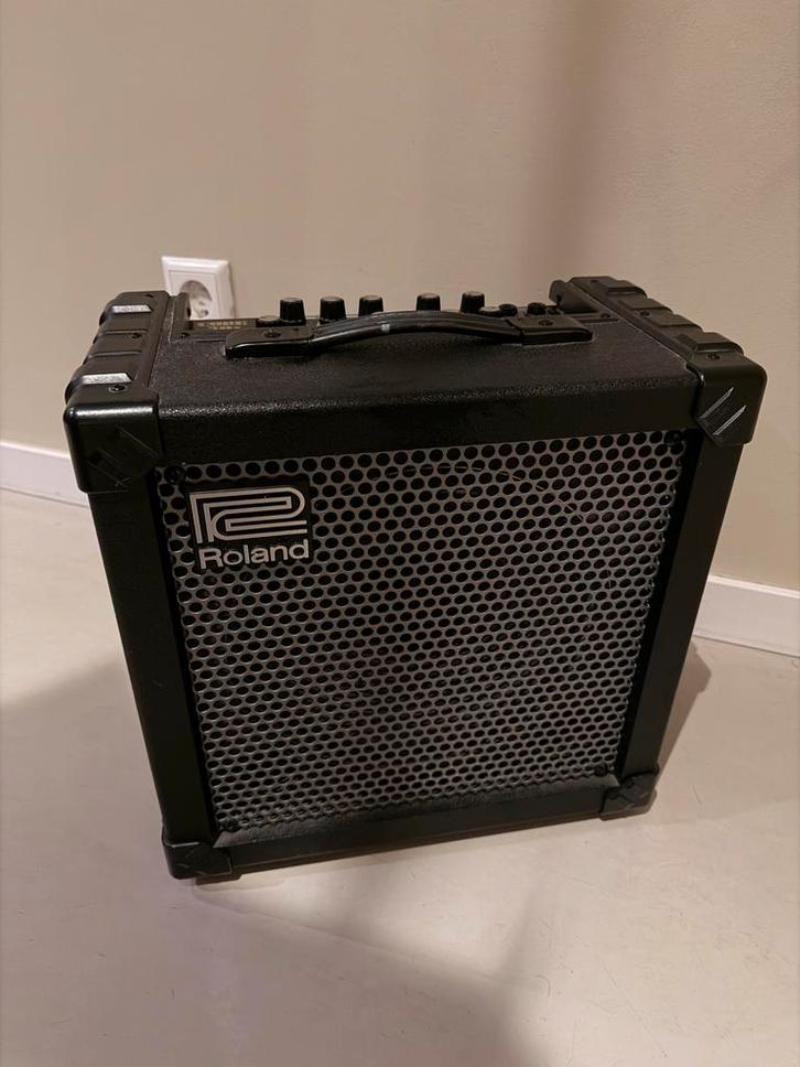 Roland Cube 30X gitaarversterker – COSM modelling m, Cd's en Dvd's, Cd Singles, Zo goed als nieuw, Ophalen of Verzenden