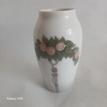 ROYAL COPENHAGEN ART NOUVEAU VAAS CA. 1900 beschikbaar voor biedingen