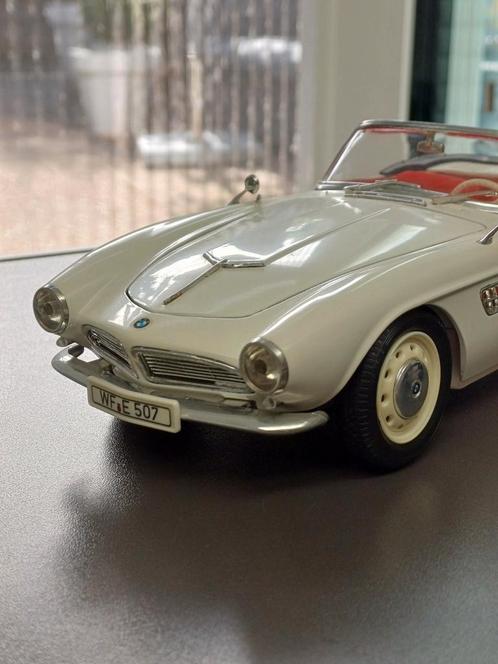 BMW 507 Cabrio Revell 1/18 Wit Onbeschadigd, Hobby en Vrije tijd, Modelauto's | 1:18, Zo goed als nieuw, Auto, Revell, Ophalen