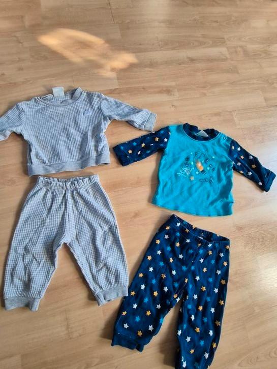 Feetje pyjama's maat 68, Kinderen en Baby's, Babykleding | Maat 68, Zo goed als nieuw, Jongetje of Meisje, Nacht- of Onderkleding