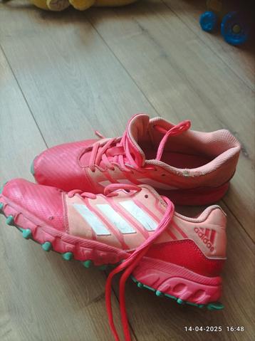 Adidas veld hockey maat 38,5 beschikbaar voor biedingen