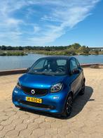 Smart ForTwo 1.0 52KW Coupe 2016 Blauw, Auto's, Smart, Zwart, Blauw, Origineel Nederlands, 24 km/l