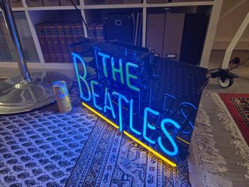 Neon licht the beatles beschikbaar voor biedingen