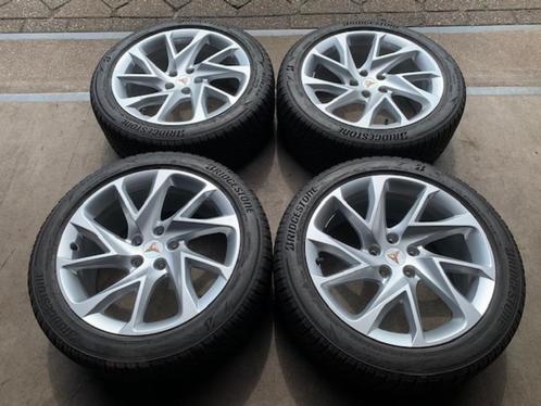 ORIGINELE CUPRA FERMENTOR VELGEN + WINTERBANDEN 245 45 R18, Auto-onderdelen, Banden en Velgen, Banden en Velgen, Winterbanden