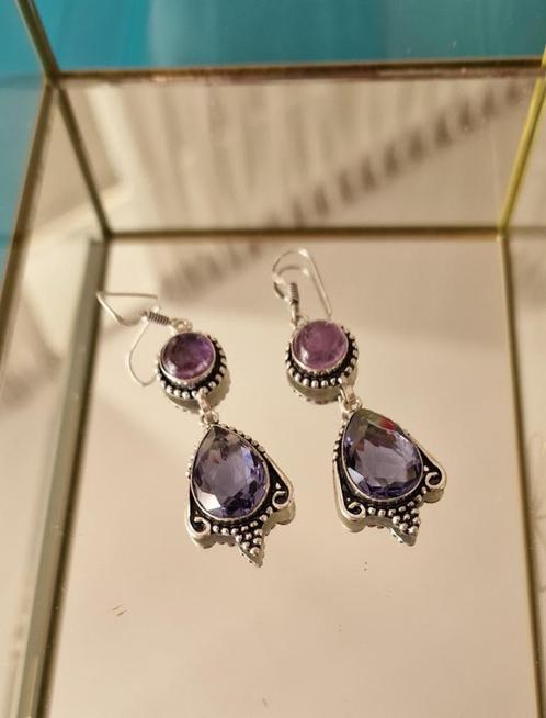 Aparte 925 zilveren oorbellen met 2 paarse glas kristallen, Sieraden, Tassen en Uiterlijk, Oorbellen, Nieuw, Hangers, Zilver, Zilver